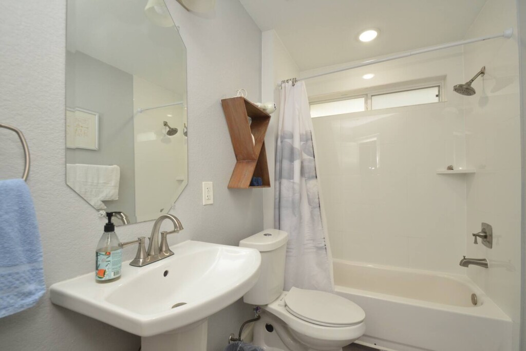 FqnE2MvfYMtXxGqNSQEitMrUO27peKnkFaAzDktG.jpg